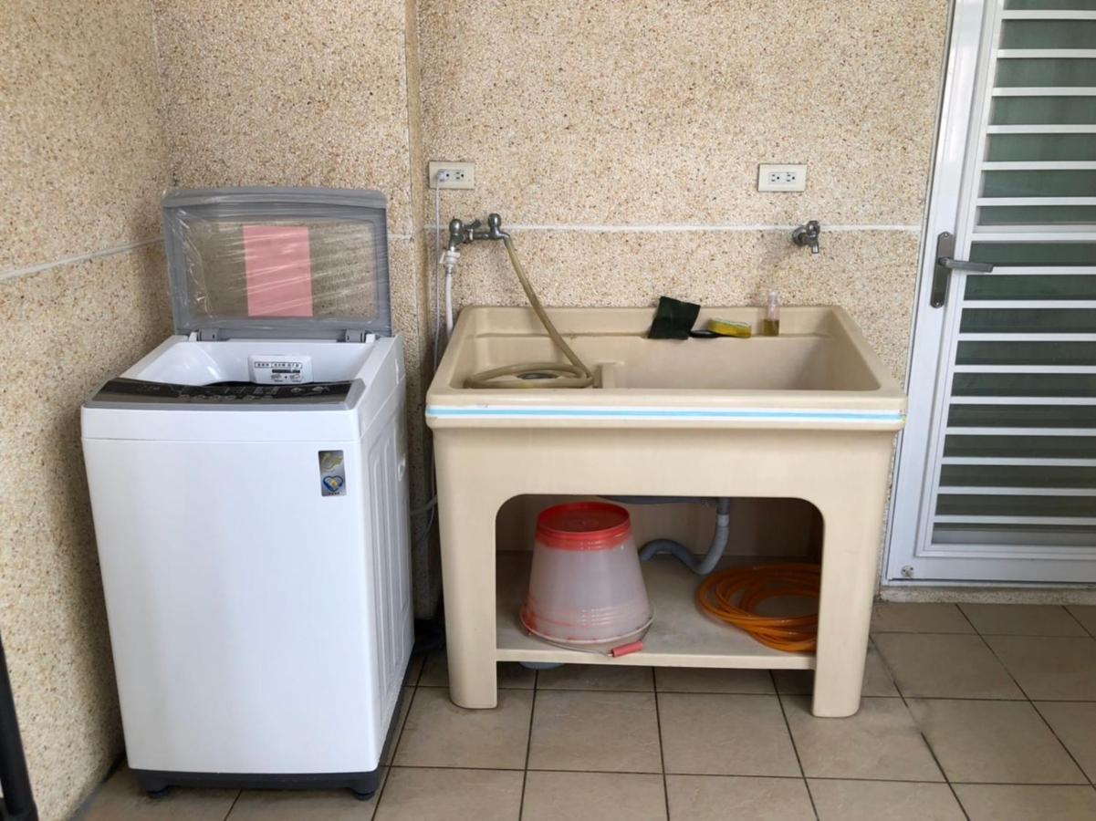 Sevilla Hostel T'ai-tung Exteriér fotografie
